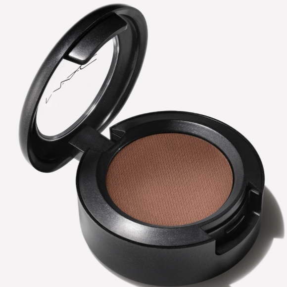 MAC COSMETICS MATTE EYESHADOW IN ESPRESSO. - Picture 3 of 16